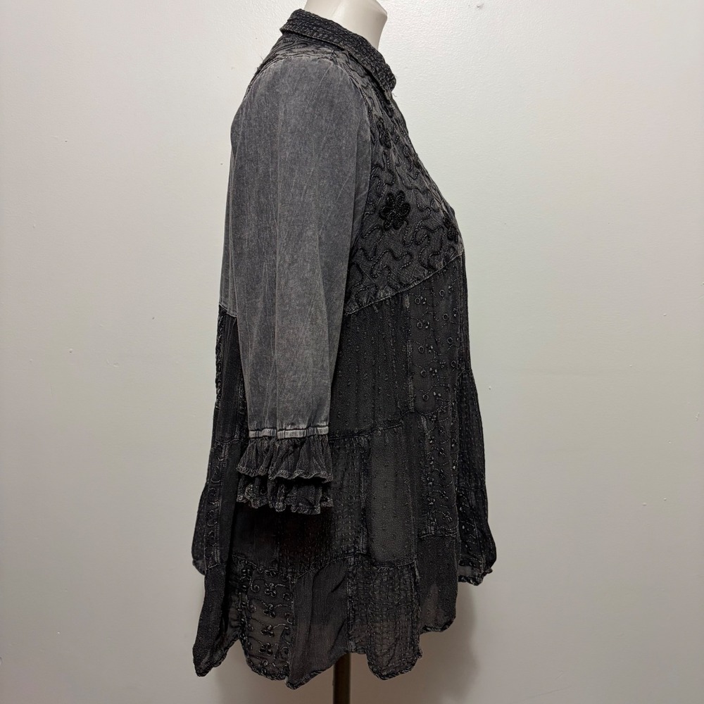 Young Threads Tunic Top Large Charcoal Grey Embroidered Patchwork Boho Ruffle L - Picture 4 of 8